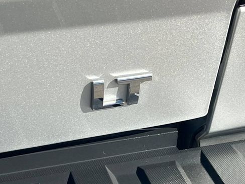Used 2018 Chevrolet Silverado 1500 LT w/ All Star Edition AWD/4WD image 28