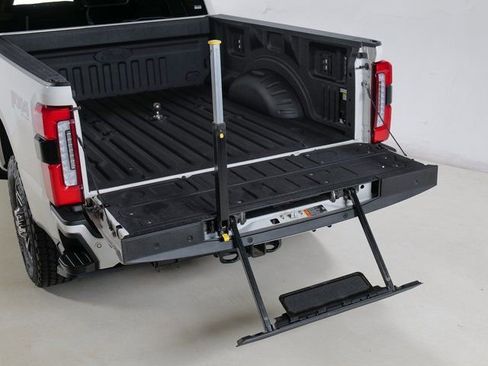 Used 2024 Ford F250 Limited w/ FX4 Off-Road Package AWD/4WD image 33