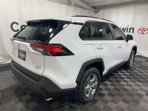 Used 2025 Toyota RAV4 XLE image 6