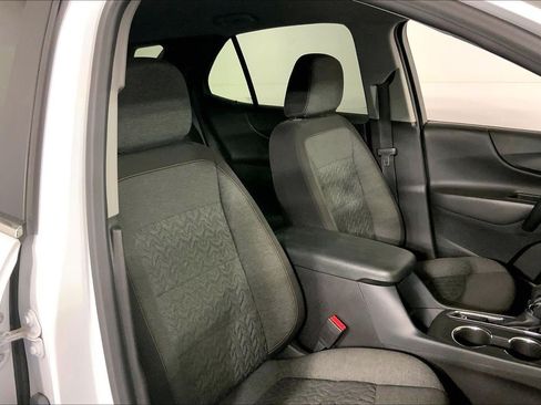 Used 2024 Chevrolet Equinox LT AWD/4WD image 7