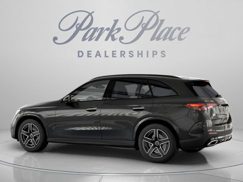 Used 2026 Mercedes-Benz GLC 300 4MATIC image 11