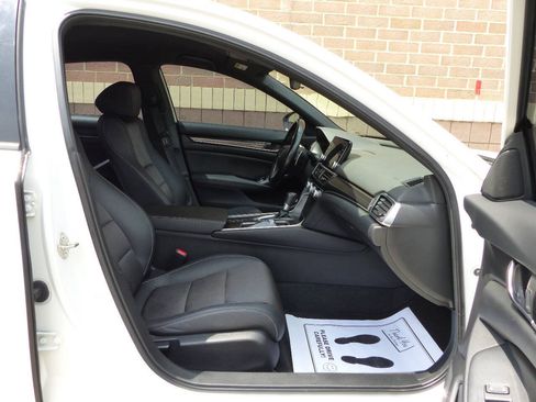 Used 2020 Honda Accord Sport image 37