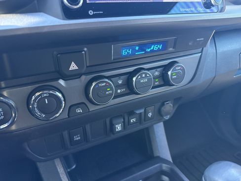 Used 2022 Toyota Tacoma TRD Sport image 22