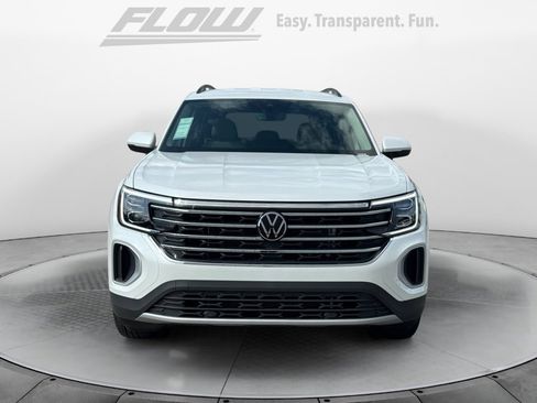 New 2026 Volkswagen Atlas SE FWD image 2