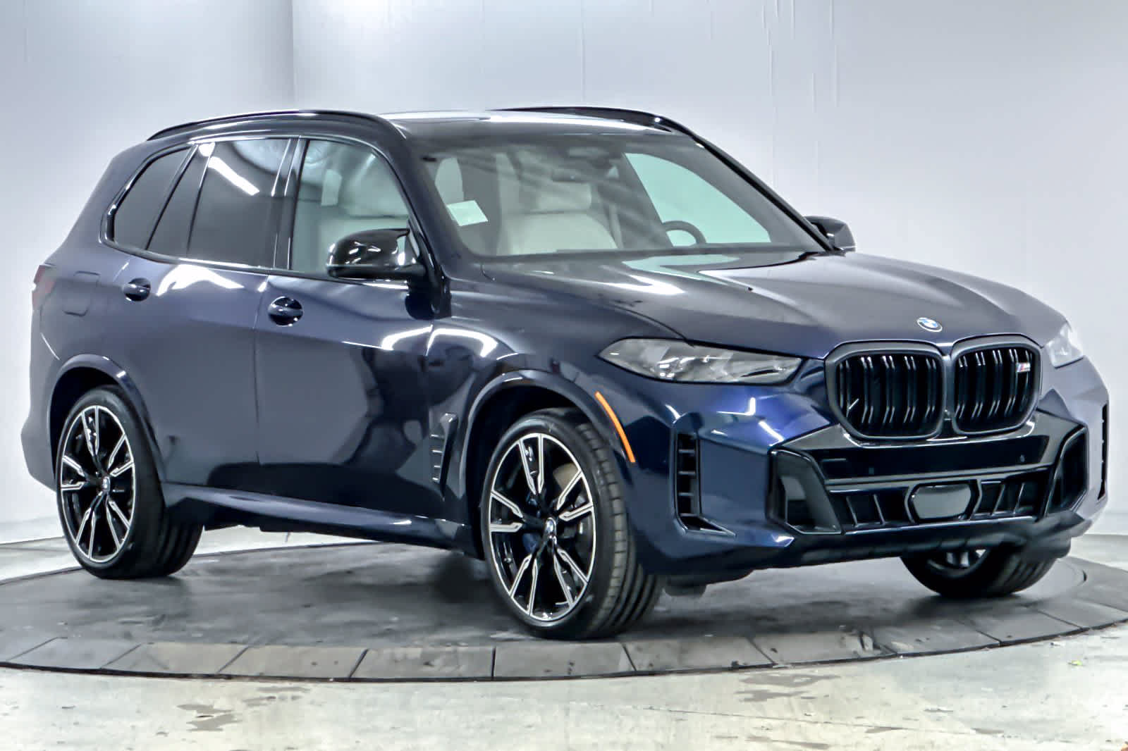 Used 2026 BMW X5 M60i AWD/4WD image 9
