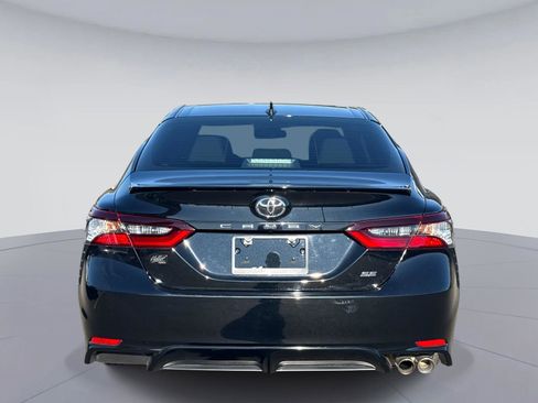 Used 2024 Toyota Camry SE image 5