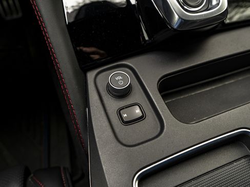 Used 2025 Acura MDX Type S image 29