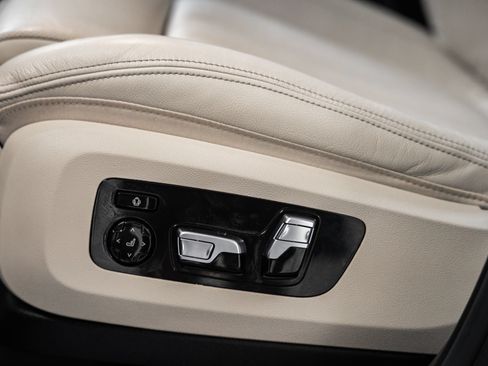 Used 2022 BMW X5 M50i w/ Premium Package AWD/4WD image 37