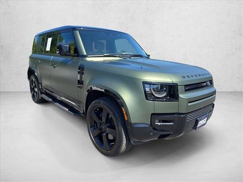 Used 2026 Land Rover Defender 110 X-Dynamic SE AWD/4WD image 3
