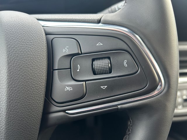 Used 2025 Buick Envista Sport Touring w/ Convenience I Package FWD image 24