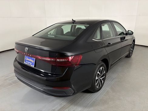 Used 2025 Volkswagen Jetta S FWD image 8