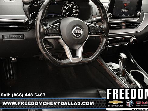 Used 2024 Nissan Altima 2.5 SR FWD image 21