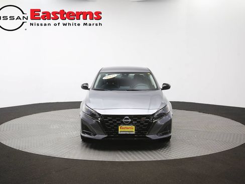 Used 2024 Nissan Altima 2.5 SR FWD image 46