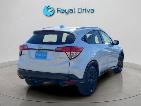 Used 2021 Honda HR-V Sport image 5