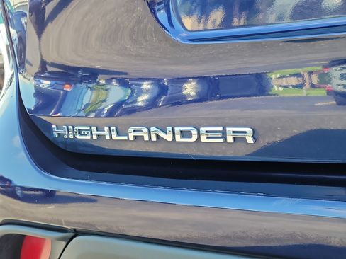 Used 2026 Toyota Highlander XLE AWD/4WD image 6