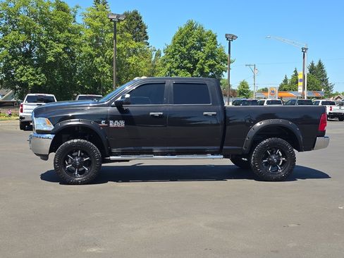 Used 2016 RAM 2500 Tradesman w/ Chrome Appearance Group AWD/4WD image 6