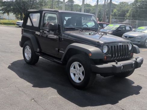 Used 2013 Jeep Wrangler Sport AWD/4WD image 2