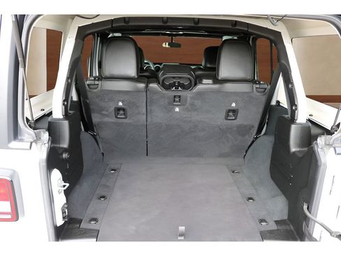 Used 2023 Jeep Wrangler Unlimited Sport AWD/4WD image 16