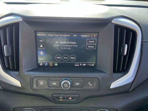 Used 2023 GMC Terrain SLE w/ Driver Convenience Package image 24