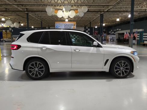 Used 2023 BMW X5 xDrive40i w/ Executive Package AWD/4WD image 7