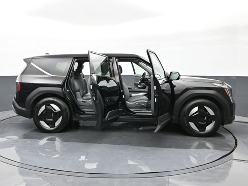 Used 2024 Kia EV9 Light image 45