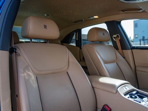 Used 2016 Rolls-Royce Ghost image 37