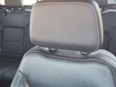 Used 2020 Chevrolet Silverado 1500 LTZ w/ LTZ Premium Package image 22