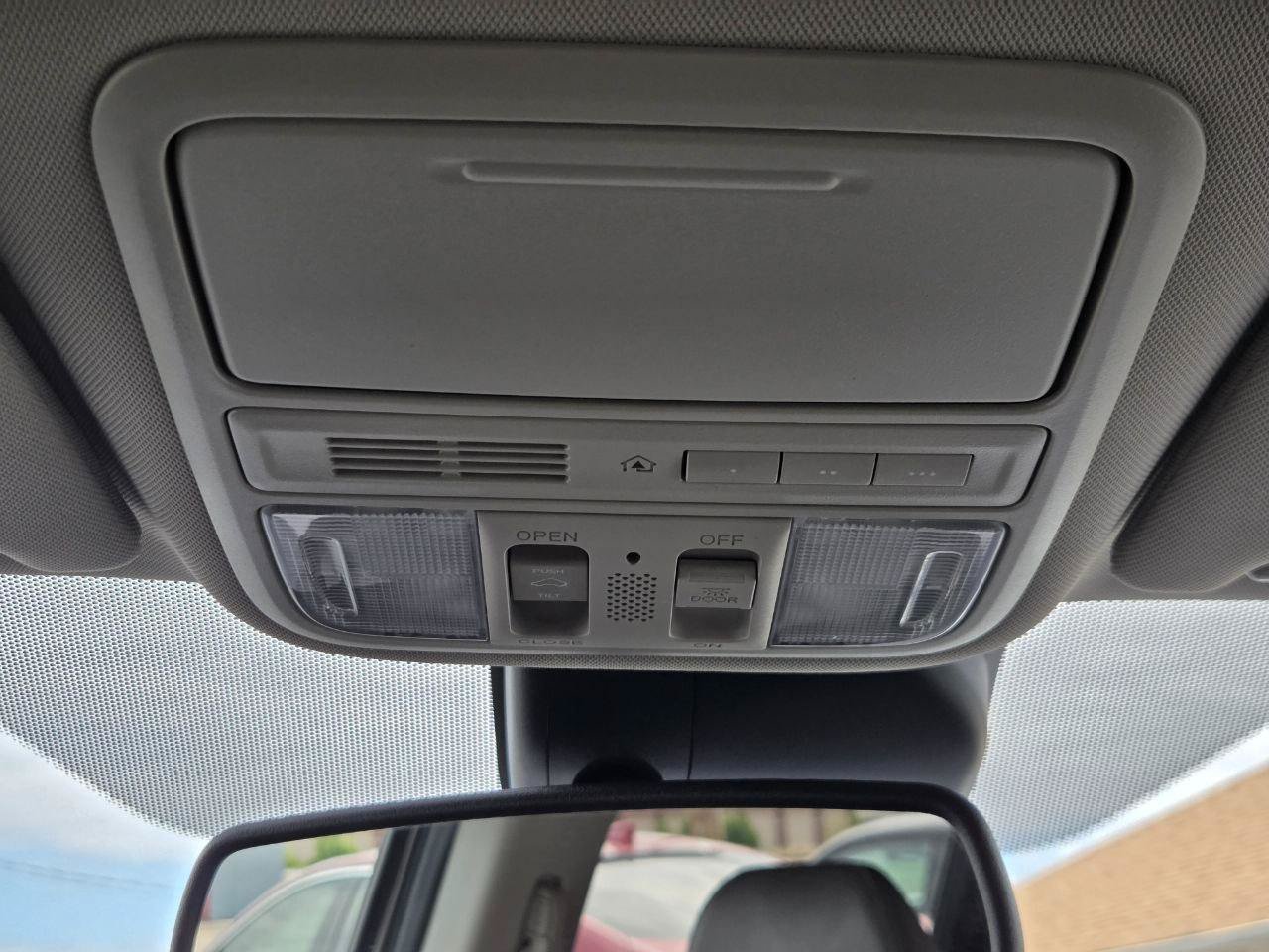 Used 2014 Honda Odyssey Touring image 23
