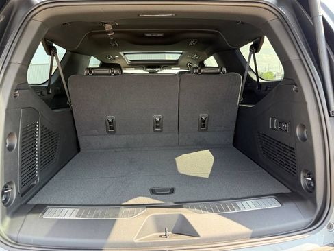 New 2026 Chevrolet Suburban Premier w/ Sun And Tow Package AWD/4WD image 20