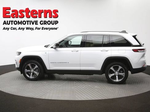 Used 2022 Jeep Grand Cherokee Limited 4xe w/ Luxury Tech Group II AWD/4WD image 66