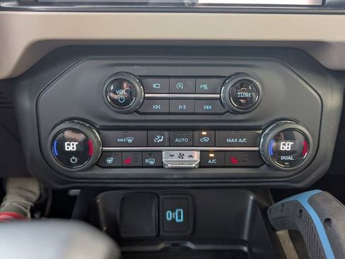 Used 2023 Ford Bronco Wildtrak image 20