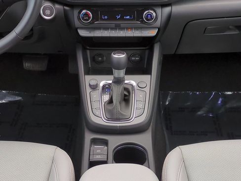 Certified 2022 Hyundai Kona Limited image 21