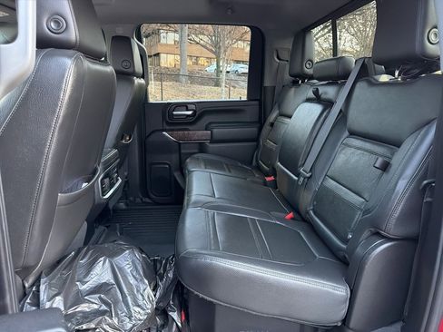 Used 2020 GMC Sierra 2500 Denali w/ Denali Ultimate Package image 9