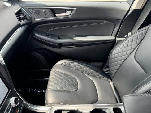 Certified 2024 Ford Edge Titanium AWD/4WD image 13