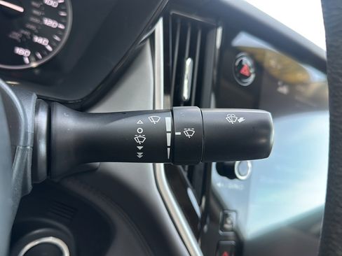 Used 2025 Subaru Legacy Premium image 28