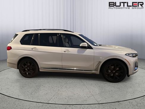 Used 2022 BMW X7 xDrive40i w/ Executive Package AWD/4WD image 5