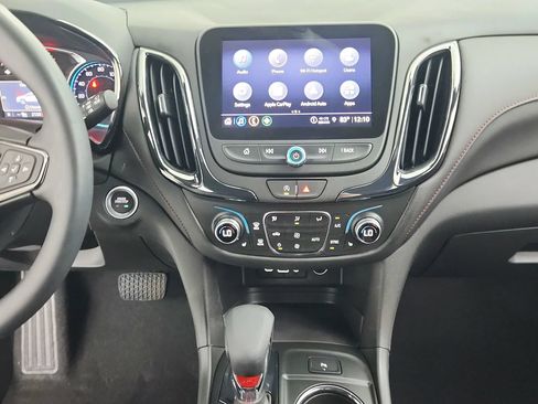 Used 2024 Chevrolet Equinox RS FWD image 21