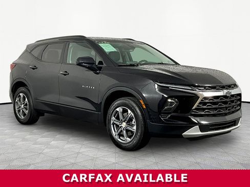 Used 2024 Chevrolet Blazer LT w/ Convenience Package FWD image 3
