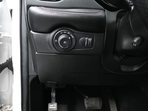 Used 2022 Dodge Durango R/T w/ Blacktop Package RWD image 12