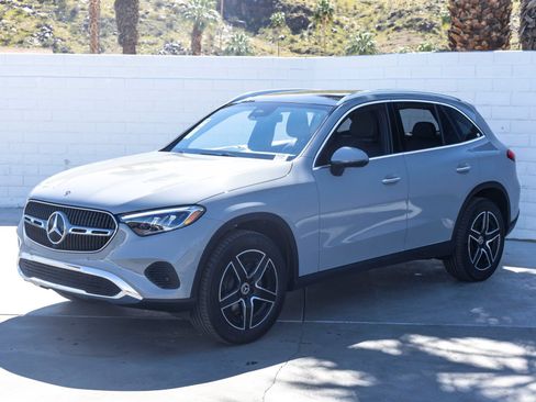 Certified 2026 Mercedes-Benz GLC 300 image 2