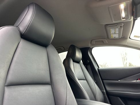 Used 2022 MAZDA CX-30 AWD 2.5 S w/ Select Package image 16