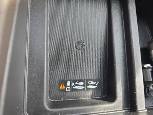 Used 2019 GMC Sierra 1500 SLT w/ SLT Premium Package image 31