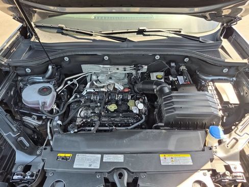 Used 2025 Volkswagen Atlas SE AWD/4WD image 36
