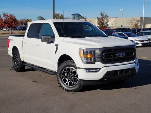 Certified 2021 Ford F150 XLT w/ Equipment Group 302A High image 33