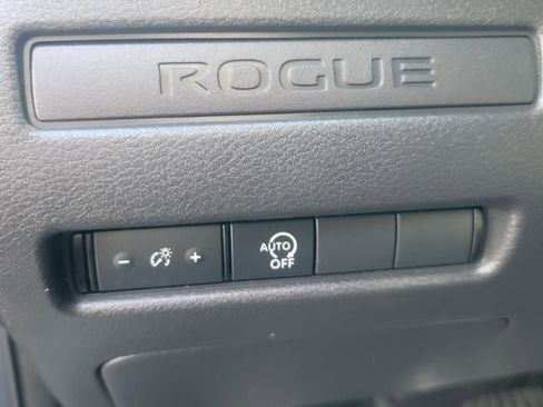 Certified 2023 Nissan Rogue S image 32