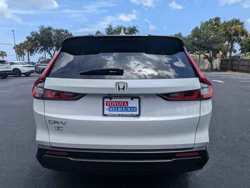 Used 2024 Honda CR-V EX image 5
