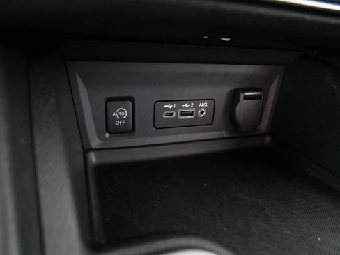 Used 2024 Nissan Sentra SV FWD image 29