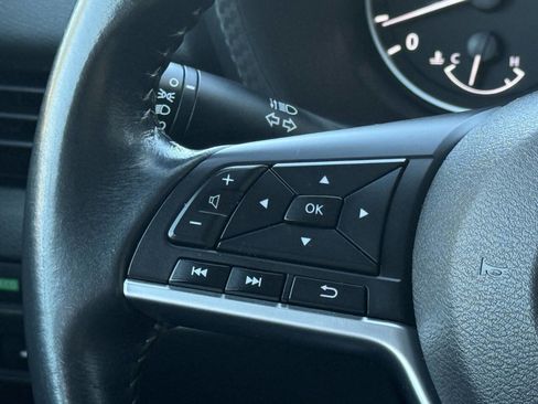 Used 2021 Nissan Sentra SV image 18