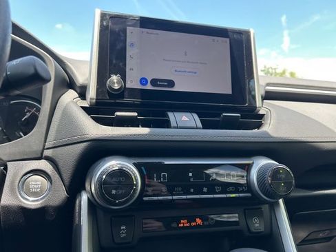 Certified 2025 Toyota RAV4 XLE AWD/4WD image 23