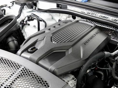 New 2026 Porsche Macan image 31